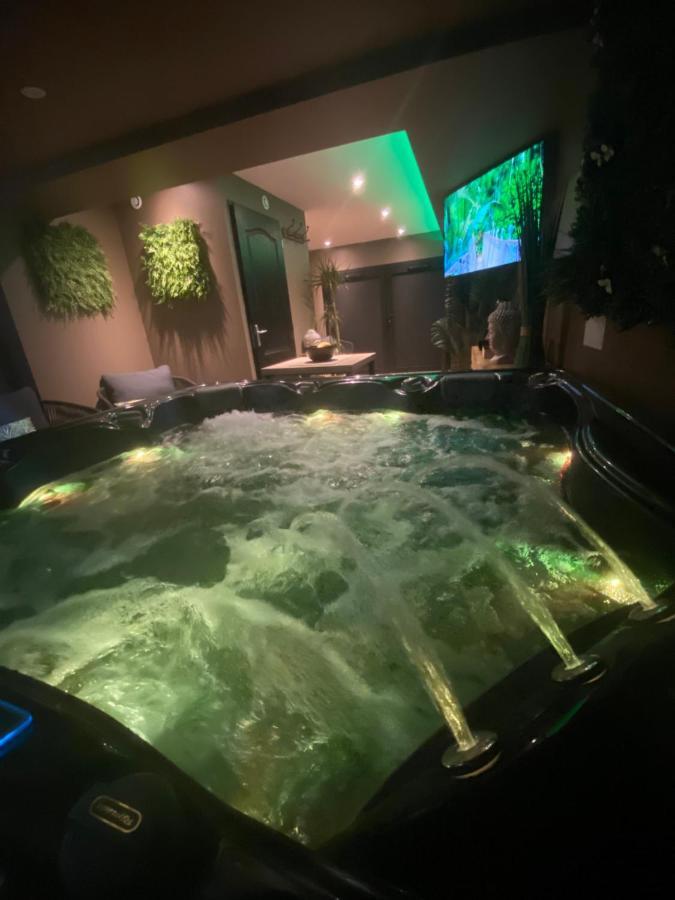A La Belle Etoile, Le Spa Detente Celeste Loison-sous-Lens Esterno foto